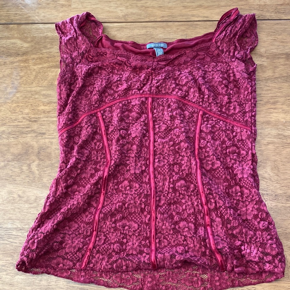Red floral tee